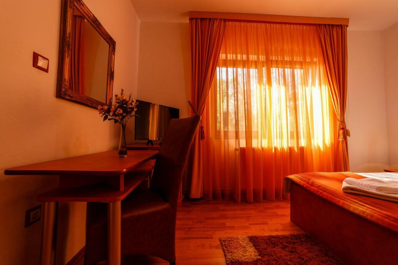 Pensiunea Eva Bed & Breakfast Sovata Exterior photo